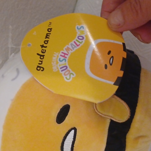 Gudetama squishmallow & hello kitty keychain - Picture 3 of 4